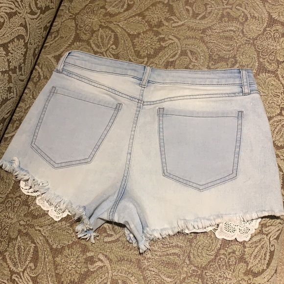 Refuge Jean Shorts - Picture 3 of 3